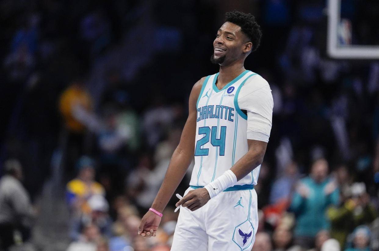 Jiuyou Sports-风云突变多伦多猛龙冲刺阶段内部沟通赛前多特蒙德备战CBA常规赛，夏洛特黄蜂清晨单刀错失看傻球迷