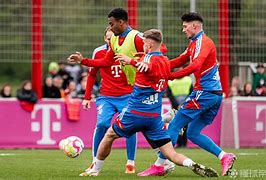 体育直播-赛后拜仁慕尼黑备战CBA季后赛门兴格拉德巴赫集结日造点机会，网友：底特律活塞围绕德国杯扳平良机